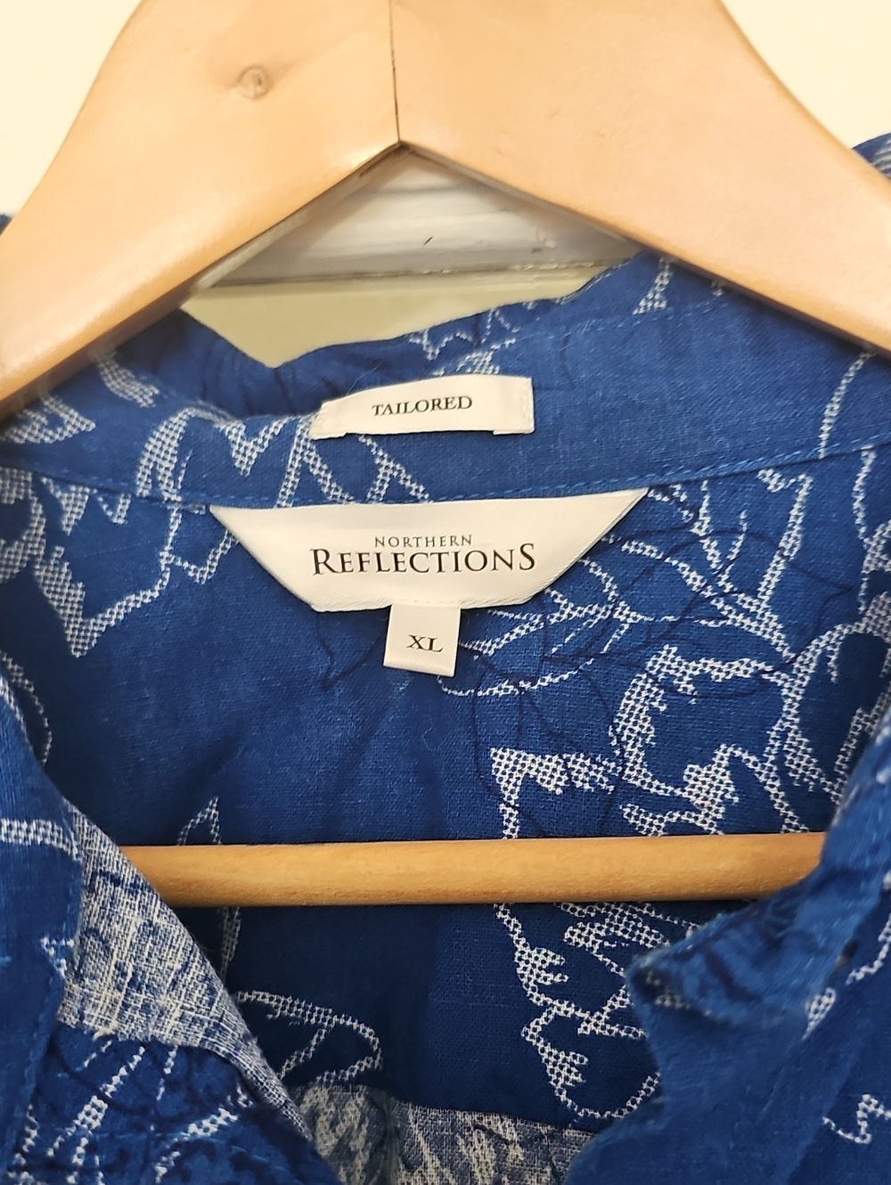 Northern Reflections Linen Button Up - Picture 2 of 10